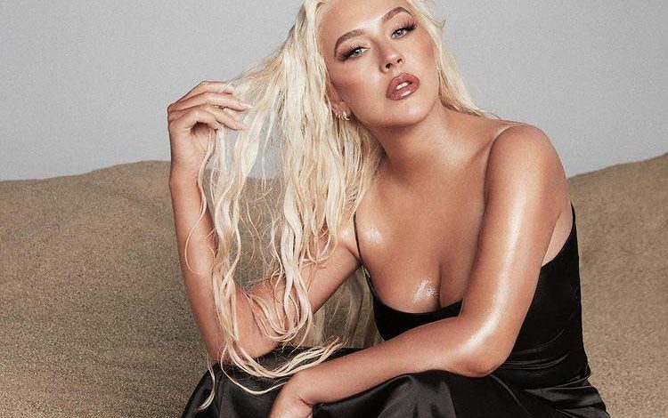 Kenapa Christina Aguilera Jadi Ikon Musik?